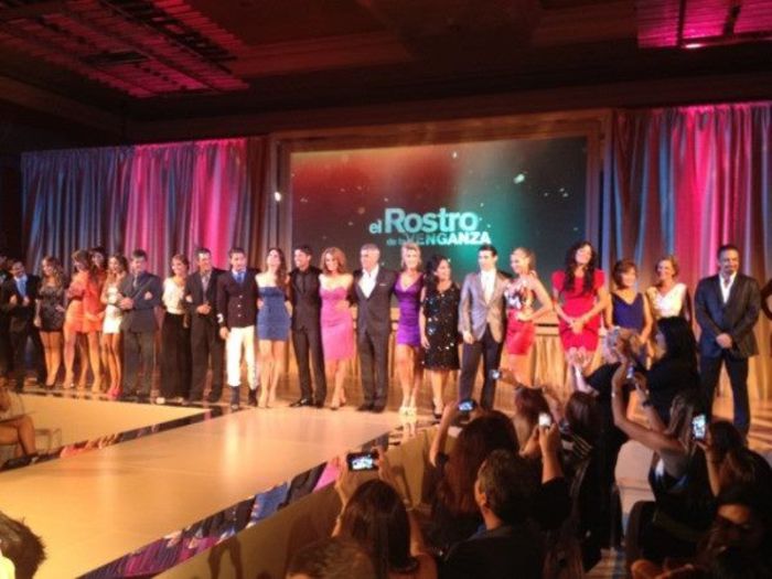 311696_489404564422935_576253580_n