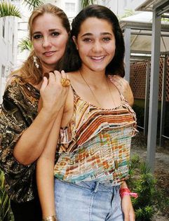 603549_487389911291067_1330247782_n