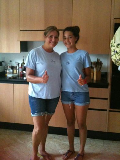 269337_464884200208305_2072761012_n