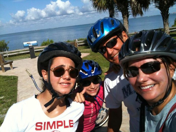 523766_482117511818307_707008786_n