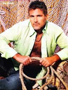 images (100) - Hector Soberon