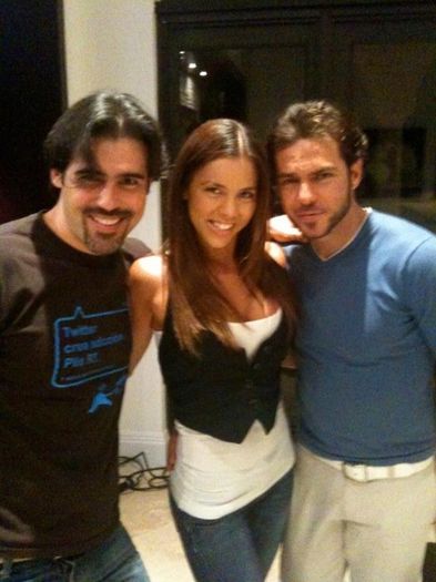 319746_10150863606626769_982247990_n