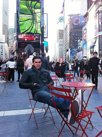 223883_10150863574146769_928712799_n