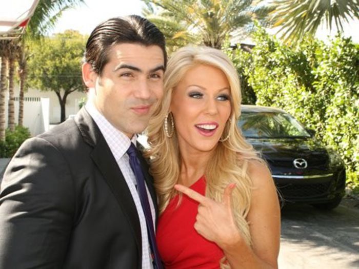 249056_10150853724986769_894808802_n