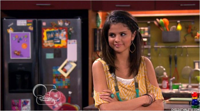 Nu incerca sa ma minti...ti-am vazut privirea...o3