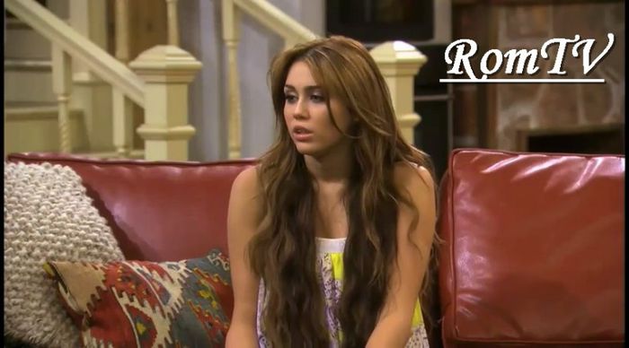 Daca un baiat ar avea vreodata posibilitatea sa aleaga intre noi 2, cu siguranta te-ar alege pe tine