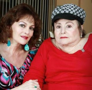 30586_325817360855105_213870618_n