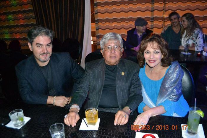 733765_322663524503822_375332155_n