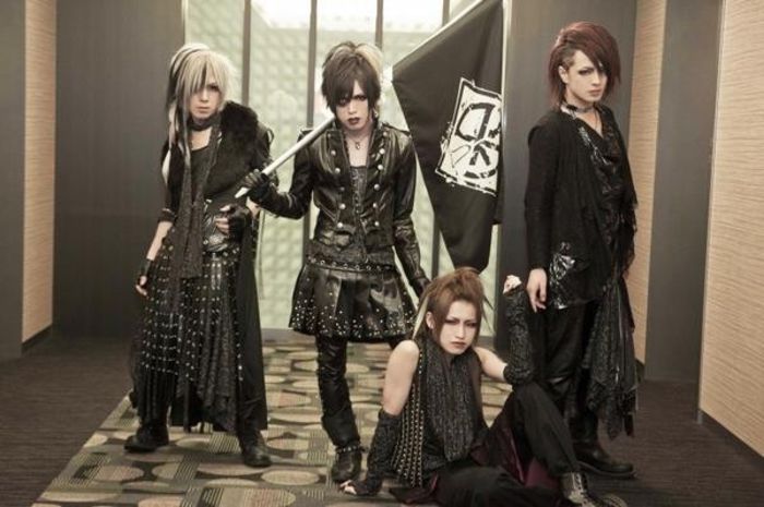 533915_497900900275545_858205662_n - Diaura Ibisu Interviu