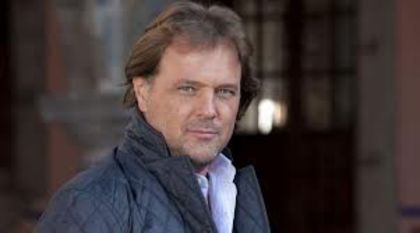 images (34) - Rene Strickler