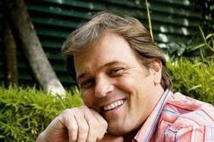 321198_243254285713660_5403363_n