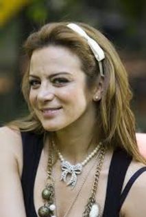 descărcare (9) - Silvia Navarro