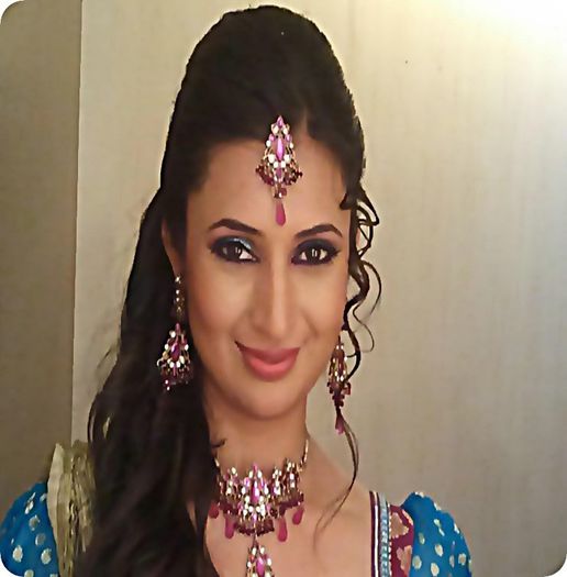  - d-Divyanka Tripathi