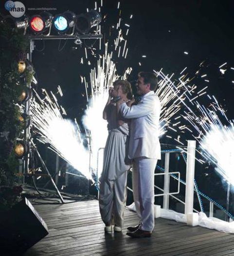 44579_425349252279_7006421_n