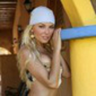 marjorie-de-sousa-533026l-thumbnail_gallery