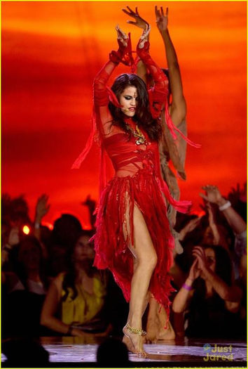 14 - Come and Get It MTV Movie Awards---14 April 2013