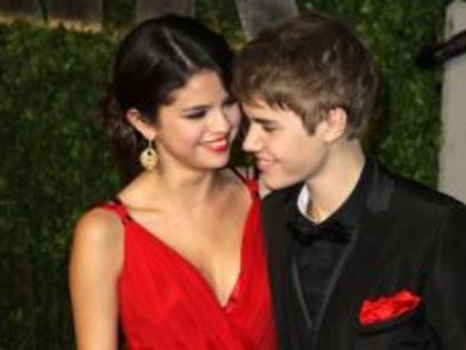 225x169_072329-justin-bieber-si-selena-gomez