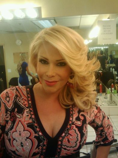 255784_227487590594814_4883947_n