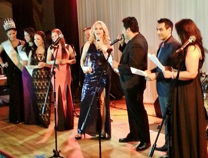 482837_499690720078637_1183945433_n