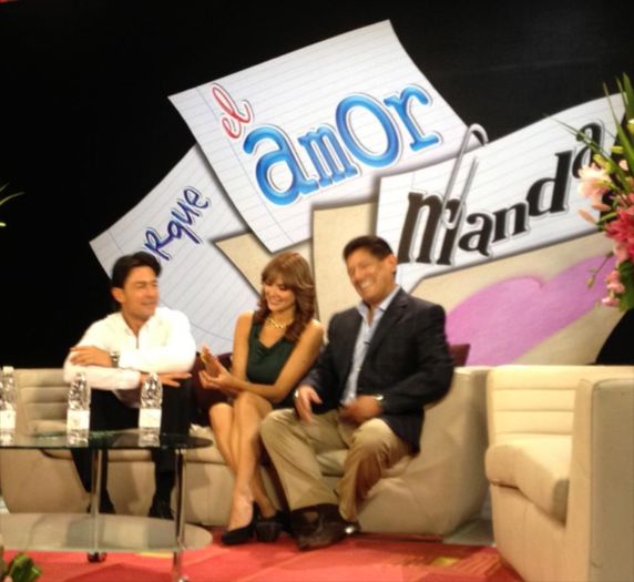 576098_393327387398361_39126212_n