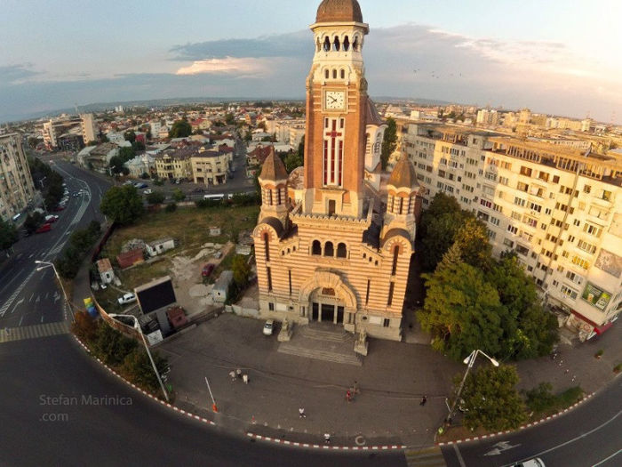 64175_514770198580893_1193831762_n