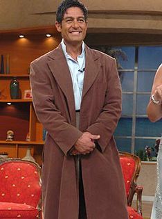 050321_AmorrealCrisph1