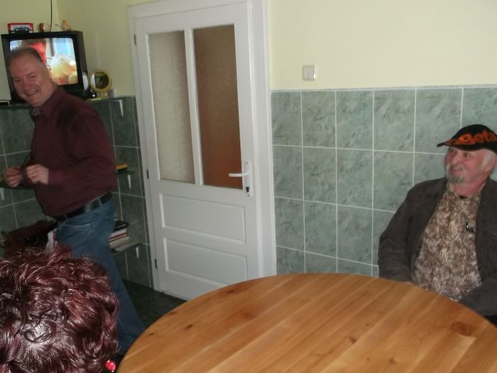 MA RETRAG, CA-I PERICULOS ASTA