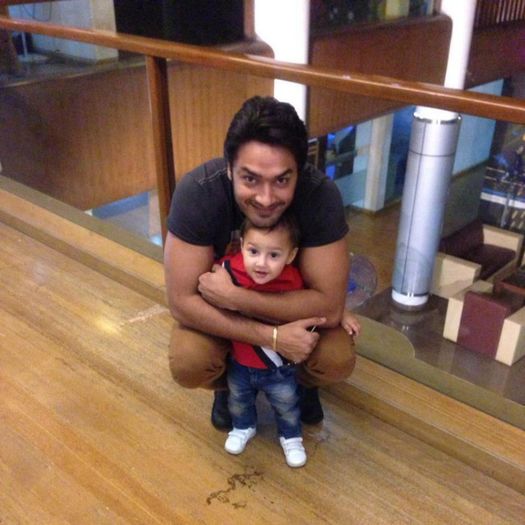 Aww Sultan and a baby