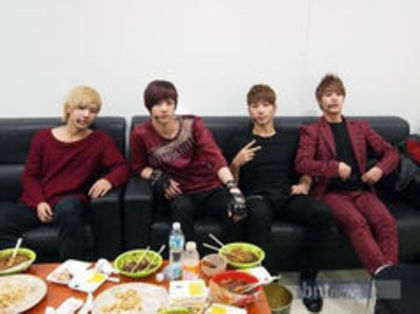  - MBLAQ Backstage photos