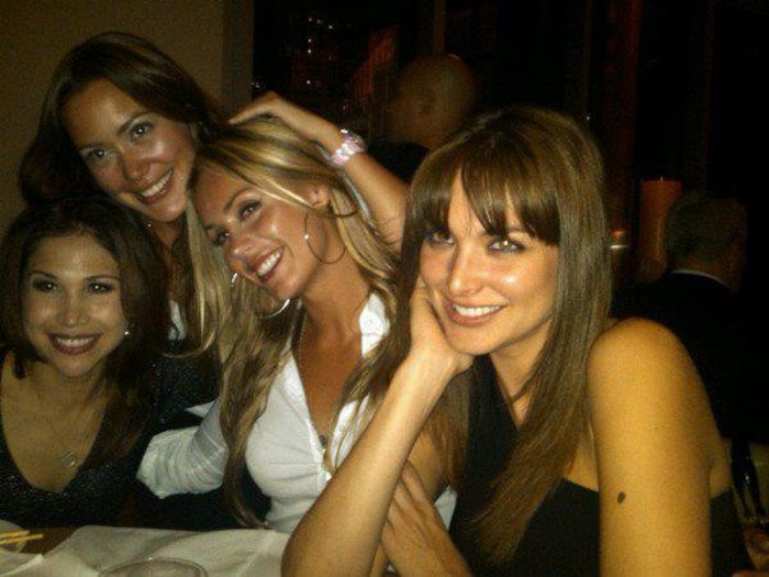 400191_223010721110294_490611606_n