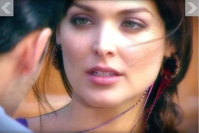 404481_247110078700358_1015634375_n - Blanca Soto