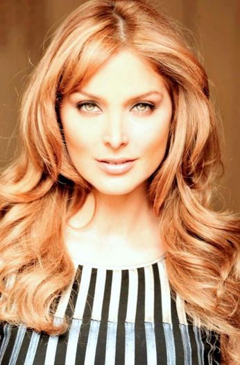 299761_517354968315580_1242366284_n