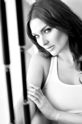 304705_423596184358126_1597068692_n