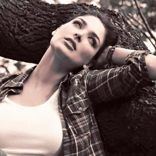 405273_423598371024574_1531930452_n - Blanca Soto