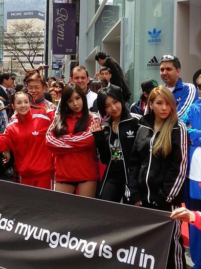 2ne1 adidas