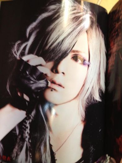 kei - Revista Cure Vol 117