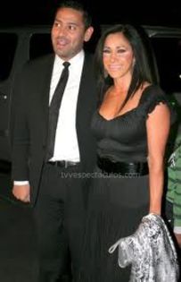 images (20)