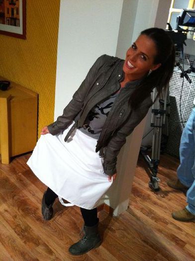 302393_10150305442718683_2039741316_n - Claudia Alvarez