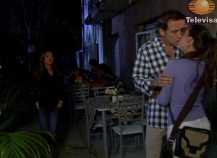 314590_10150387665538683_1627318364_n