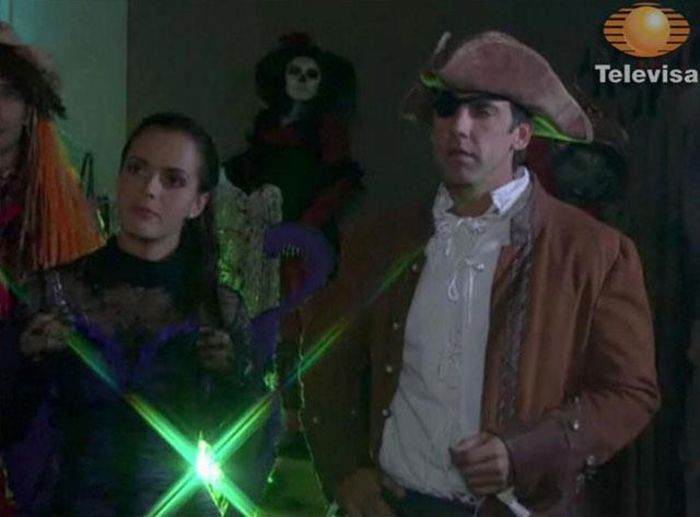 319172_10150356902098683_599865733_n