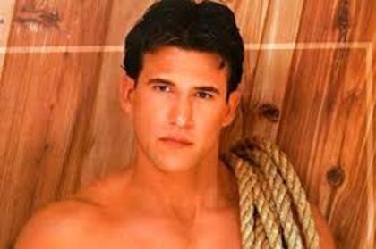images (89) - Jorge Aravena