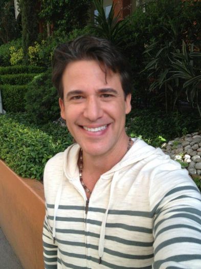 292135_287189921361401_580172367_n