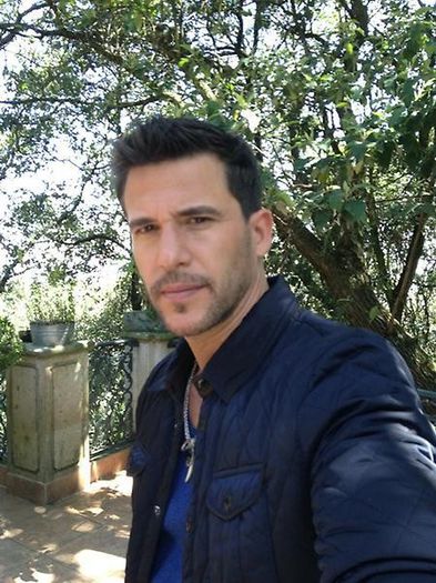 385111_373301789416880_527726603_n