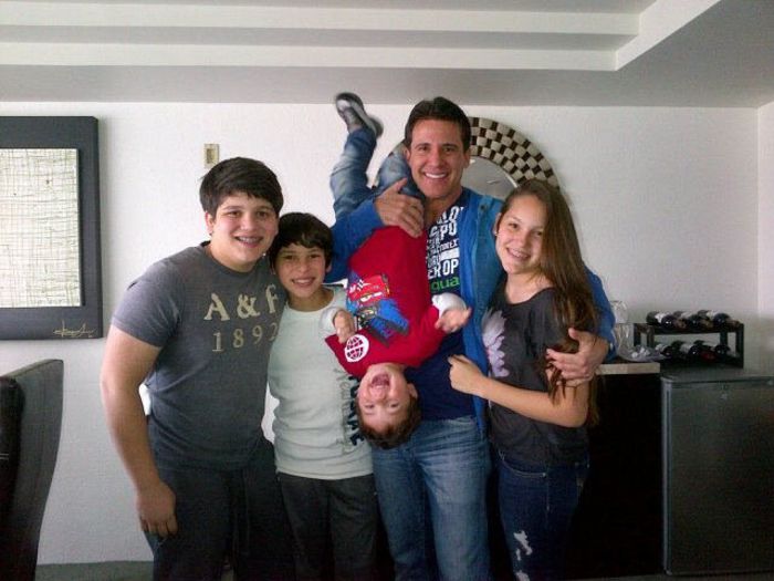 407349_219202711493456_1690445282_n