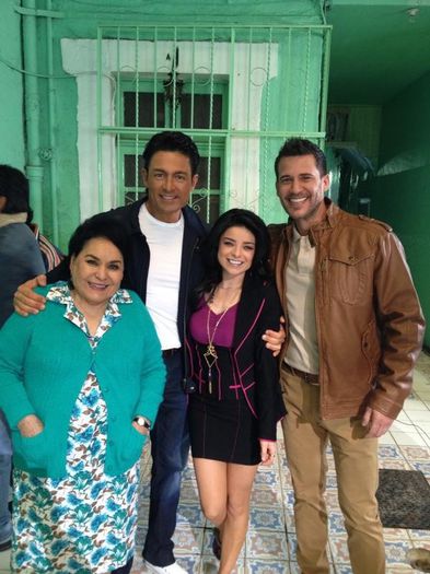 314588_407304829349909_1179466832_n