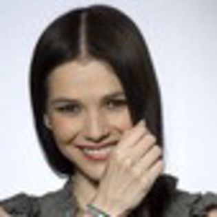 kika-edgar-236623l-thumbnail_gallery