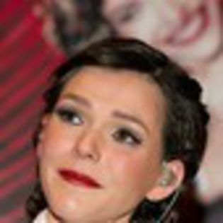 kika-edgar-508790l-thumbnail_gallery