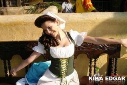 338_25694868770_275_n - Kika Edgar