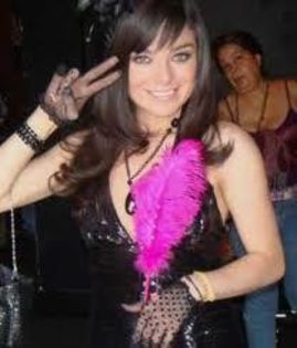 522252_123325974490871_1958609583_n