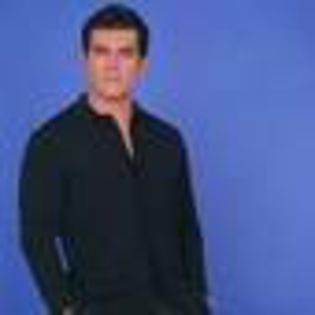 jorge-salinas-669404l-thumbnail_gallery